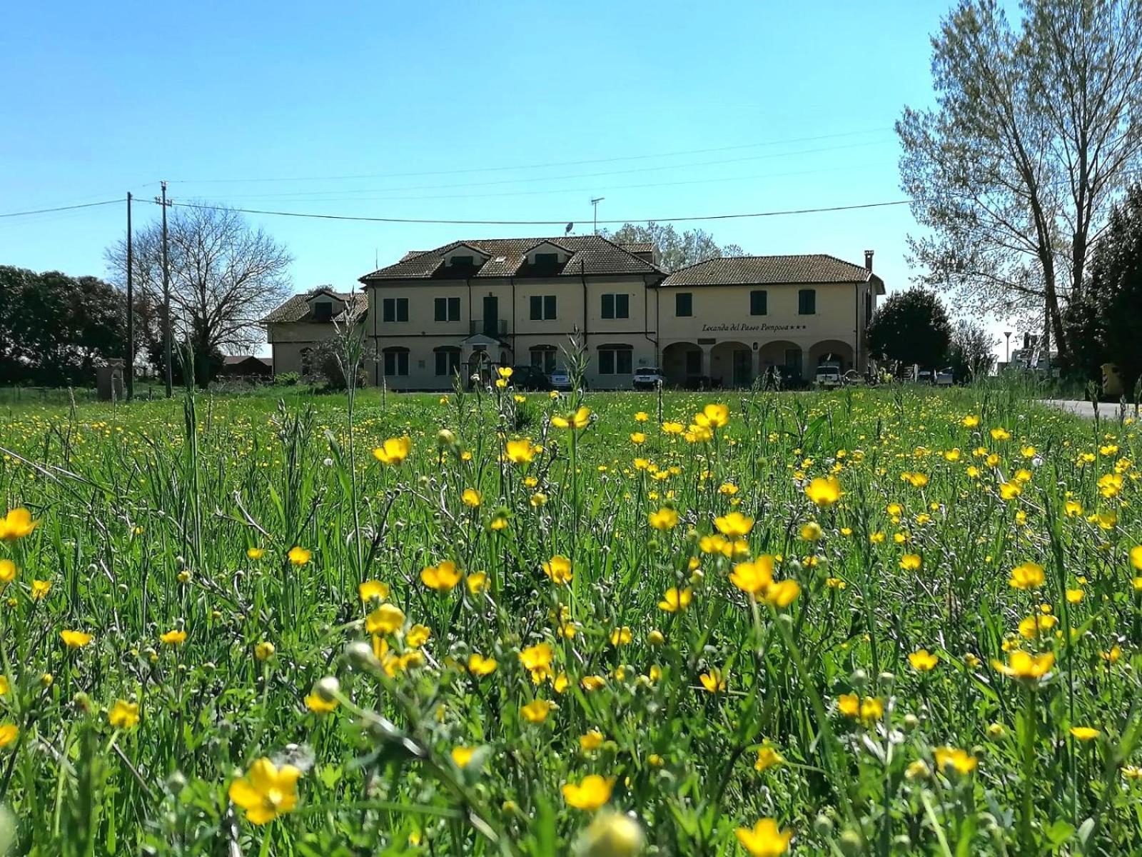 Hotel Locanda Del Passo Pomposa Екстериор снимка