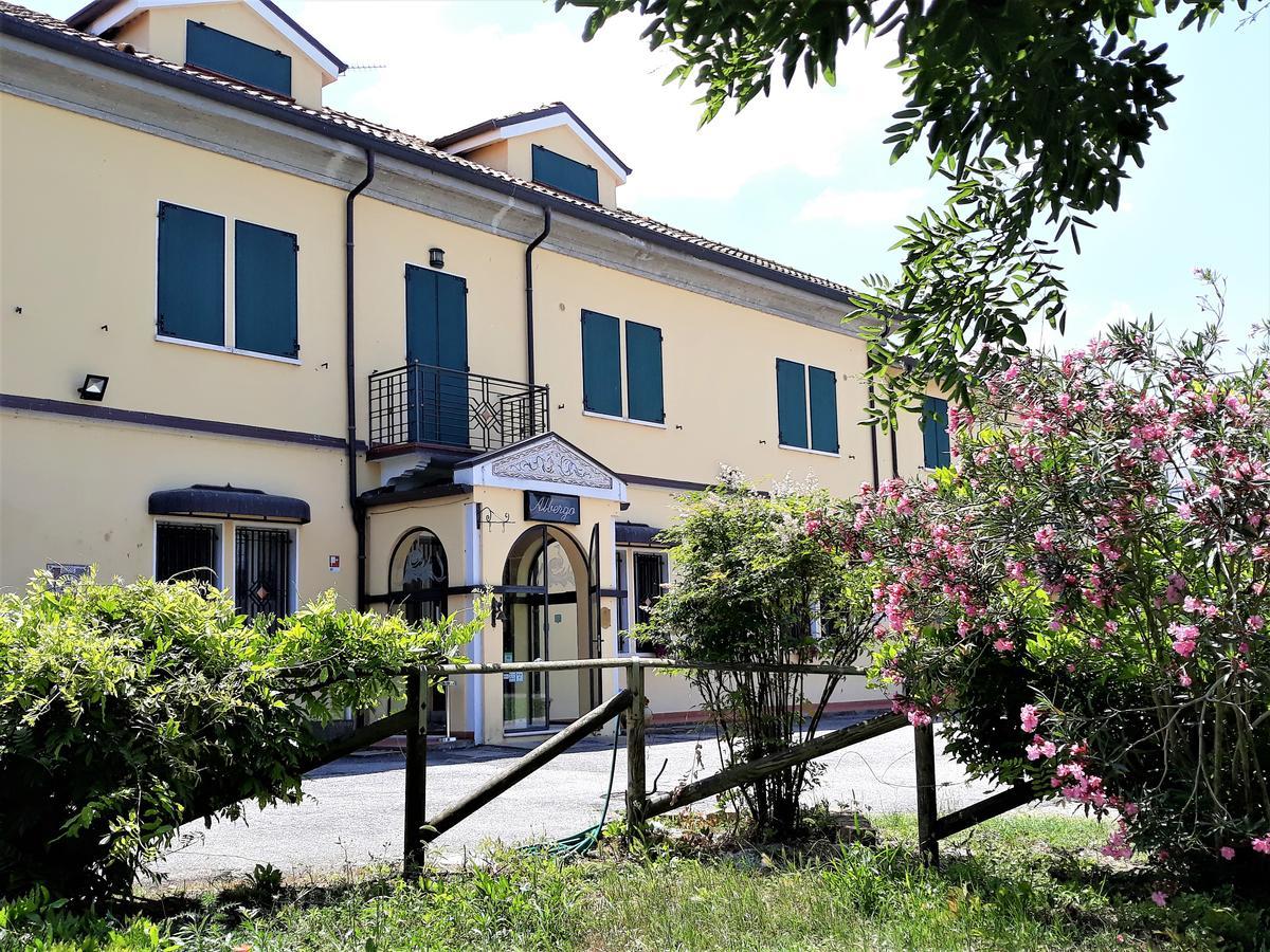 Hotel Locanda Del Passo Pomposa Екстериор снимка